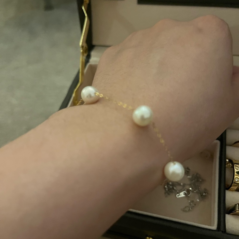 Authentic Southsea Pearls (Classic White) 18K gold setting